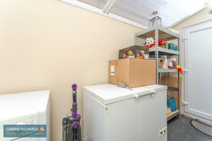 Lean-to/Utility- click for photo gallery